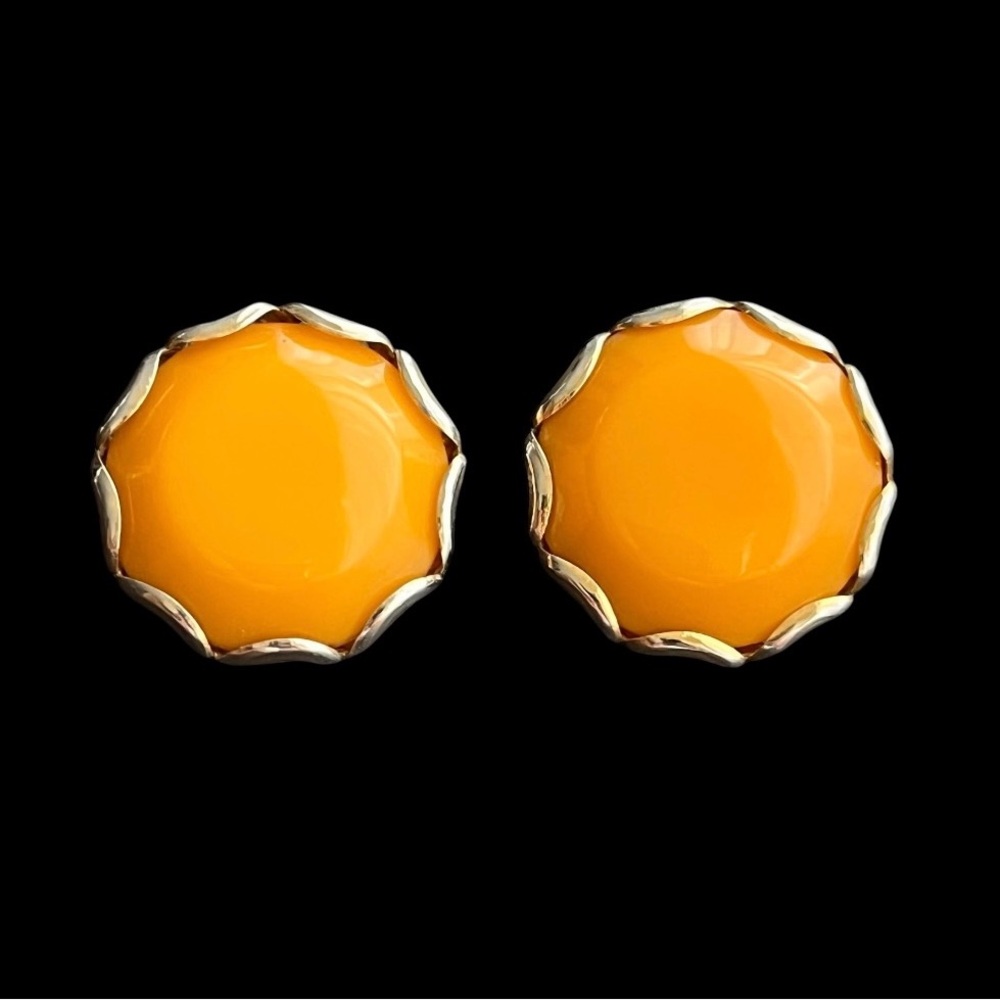 Vintage Butterscotch Bakelite Gold Clip on Earrings